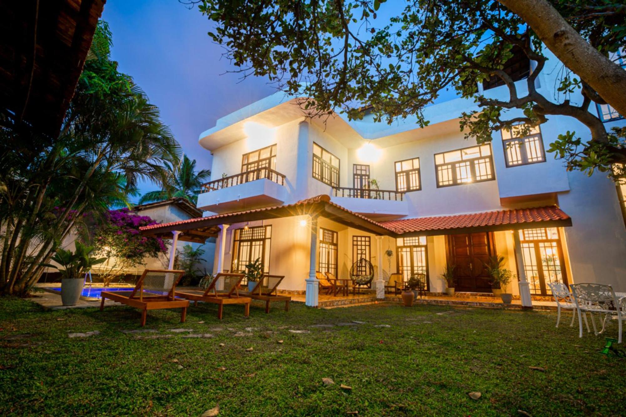 Nibbana Mirissa Hotel Exterior photo