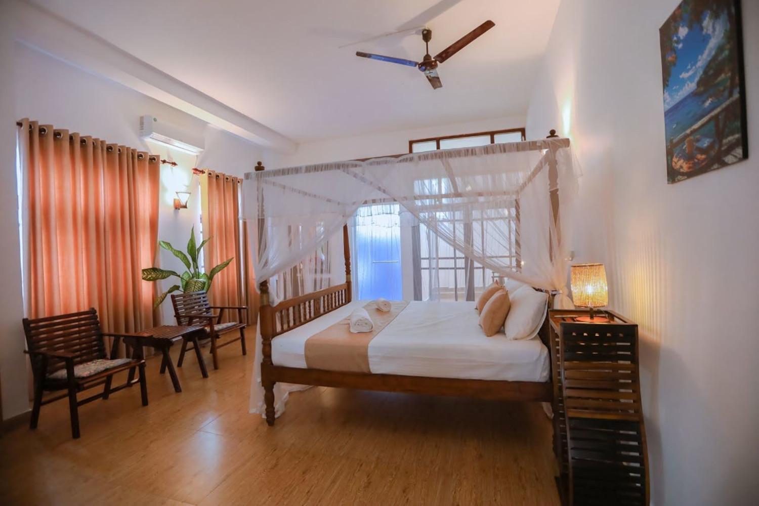 Nibbana Mirissa Hotel Exterior photo